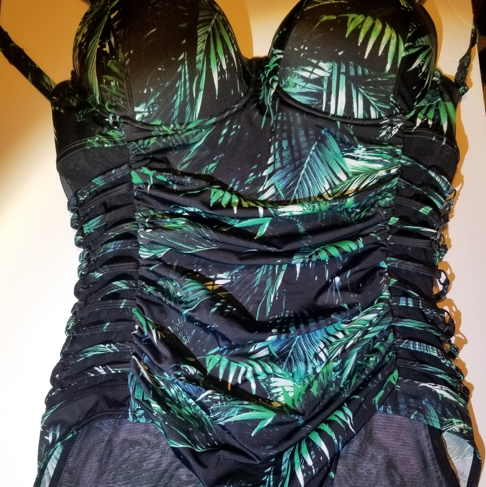 1PCPALM STRAPPY SIDE DEMI